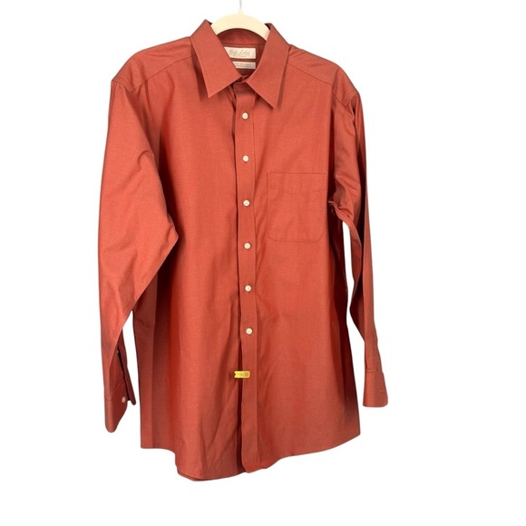 2/$25 Roundtree & Yorke Men's Rust Shirt - Picture 1 of 6